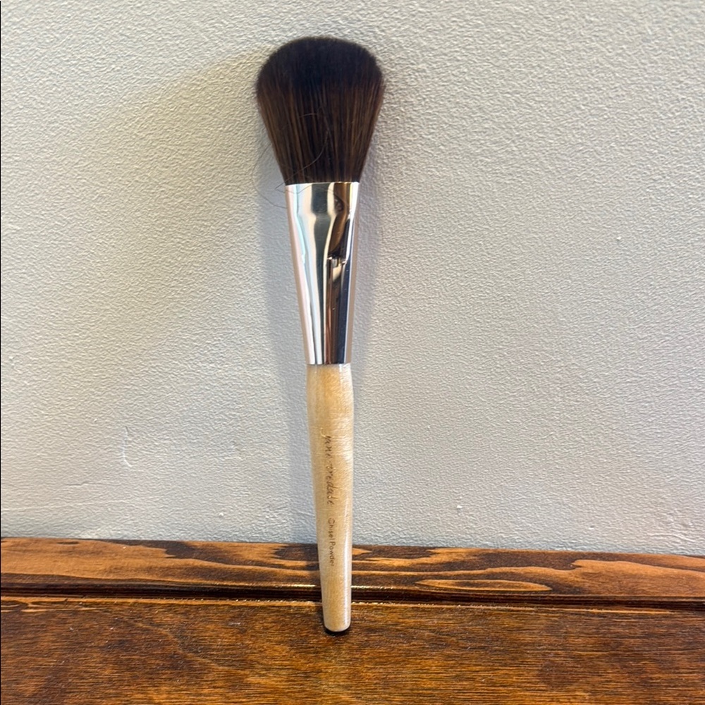 Beige Handle Powder Brush - Women's Makeup Brush